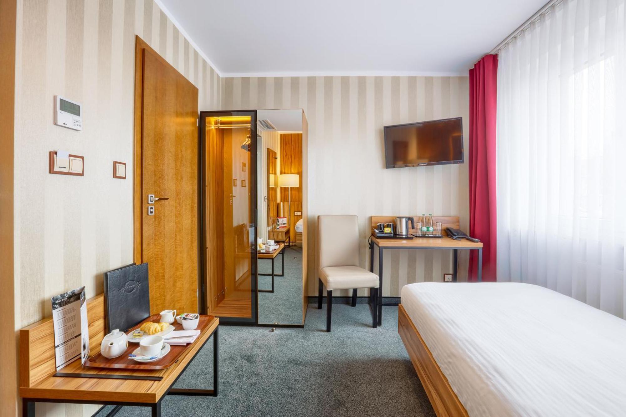 Hotel Weneda Opole Room photo